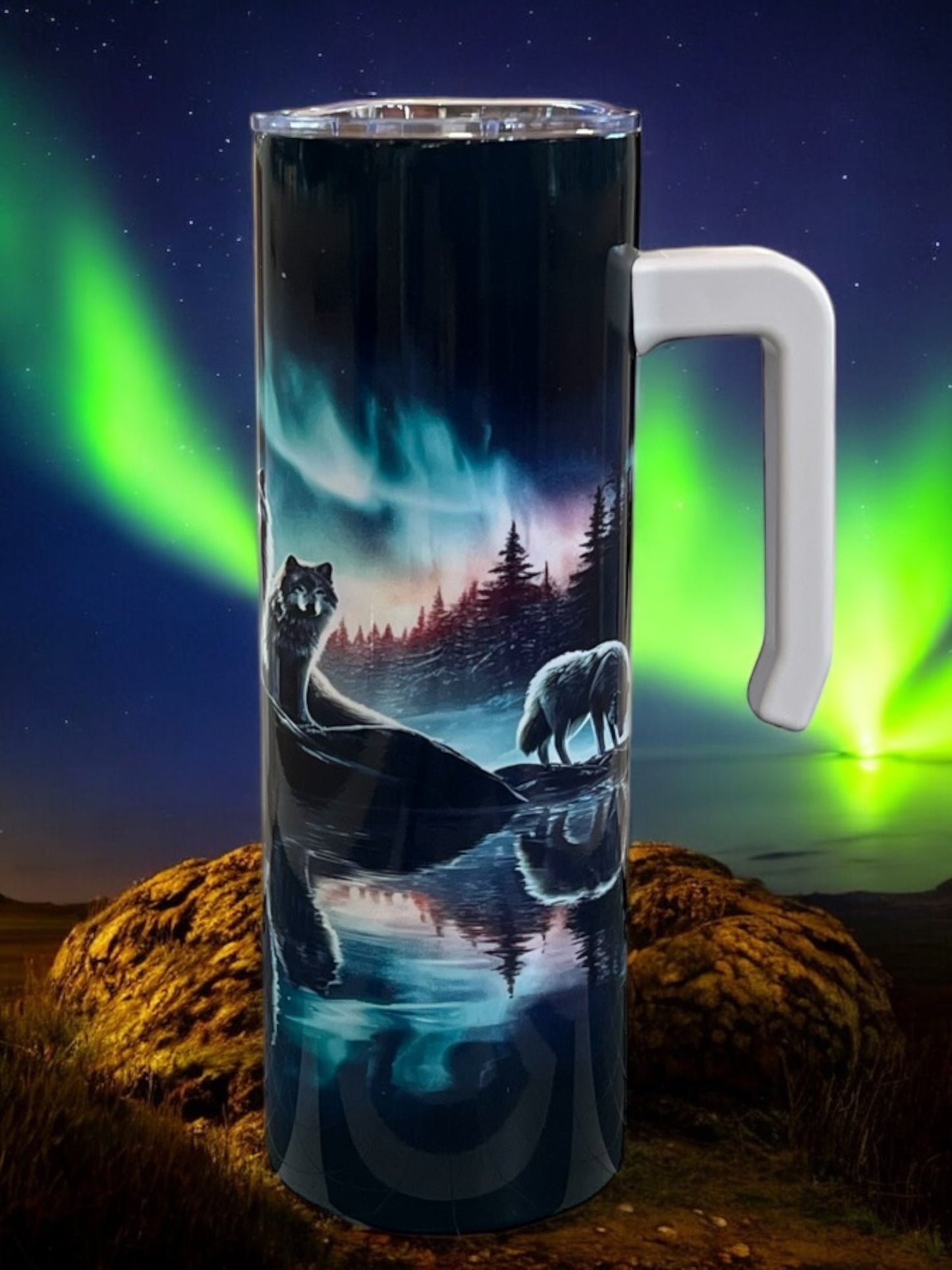 Beautiful Wolf Northern Lights-  Comfortable handle  20oz Stainless Steel